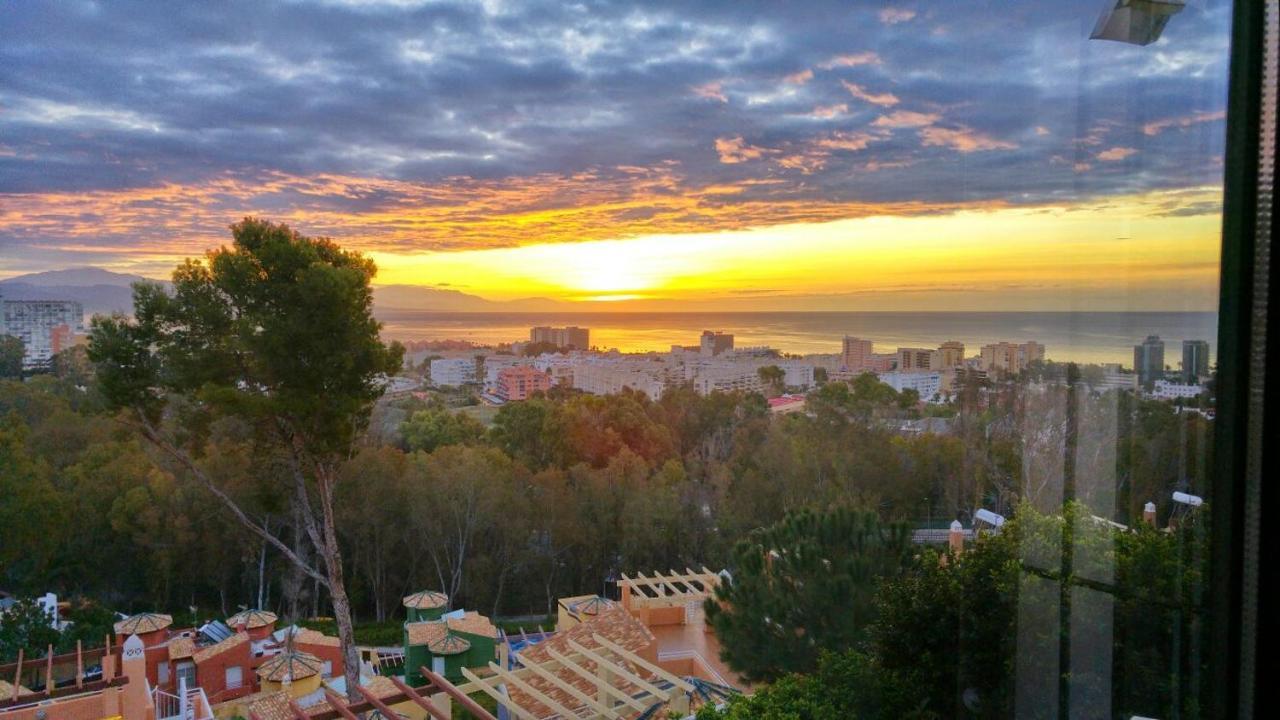 Hospedagem domiciliar Clark Suites Habitaciones Torremolinos